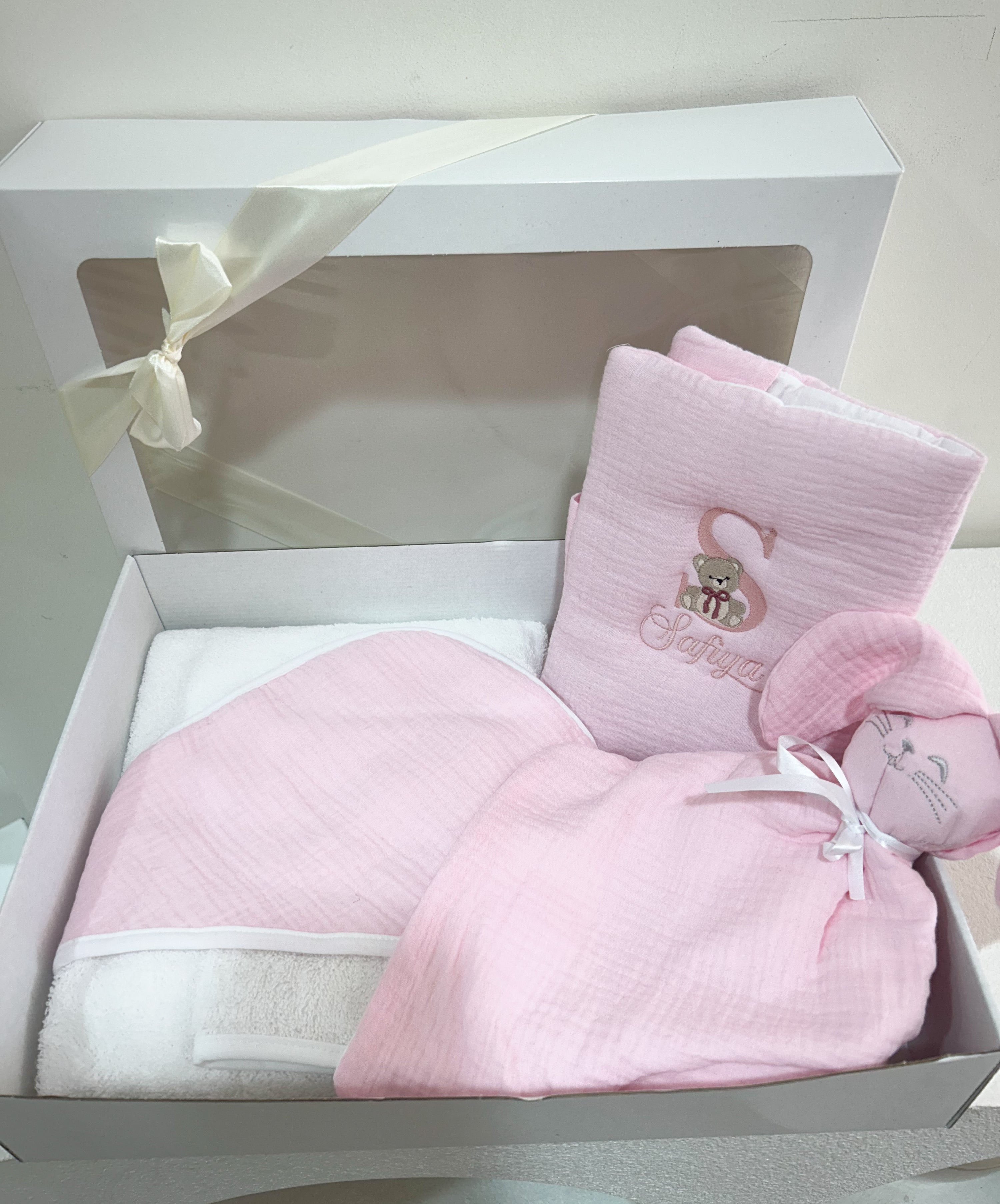 Coffret baby damour  rose en gaz de coton